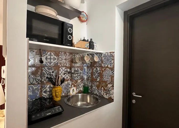 Nel Cortile * צ'פאלו